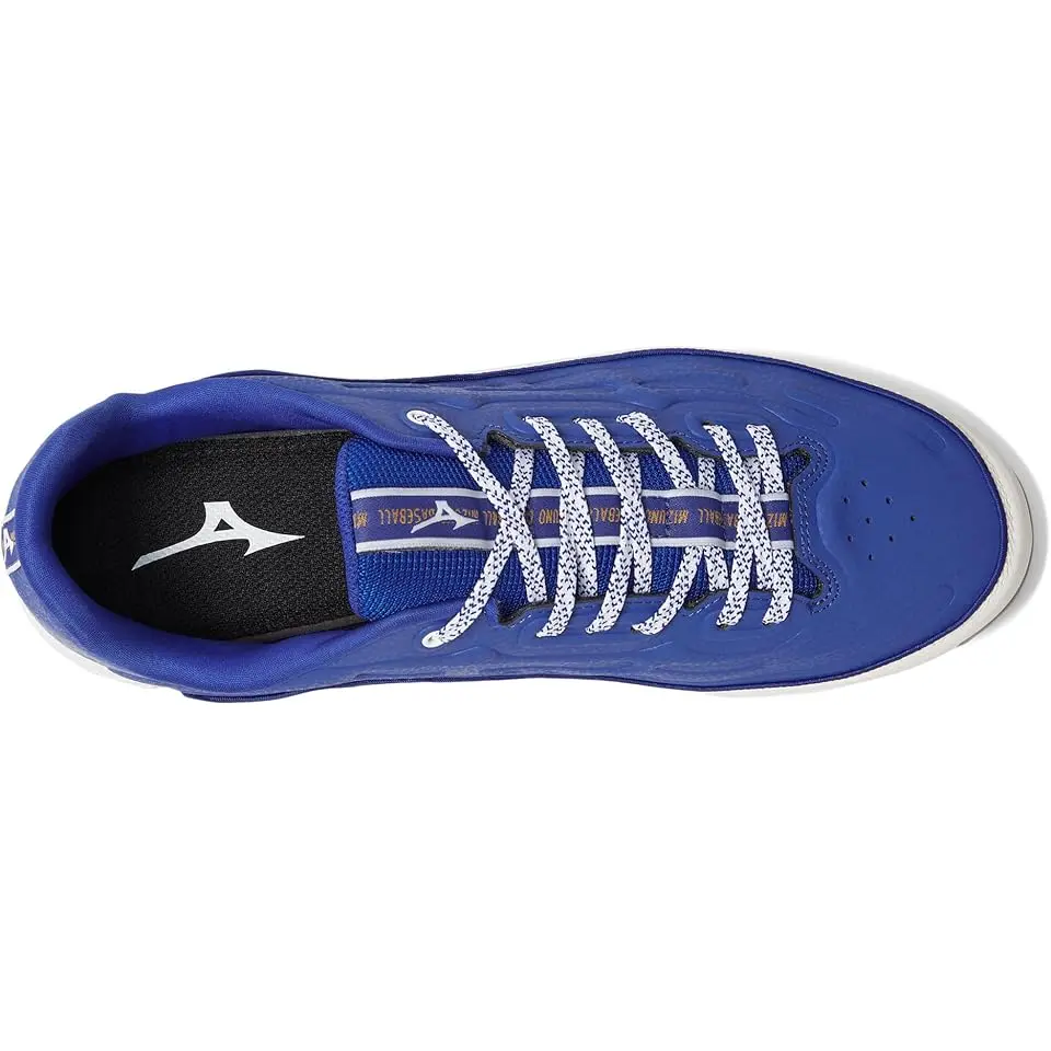 9-Spike Ambition 3 Baseball Cleats