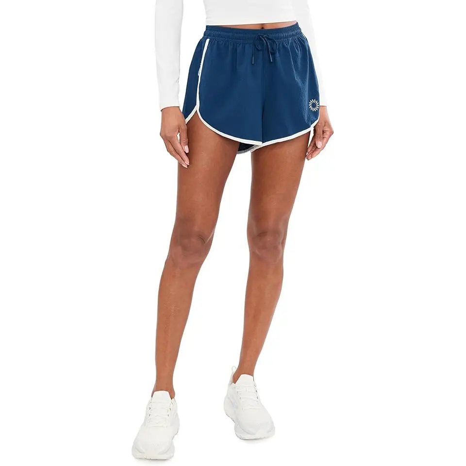 Movement 3" Dolphin Shorts