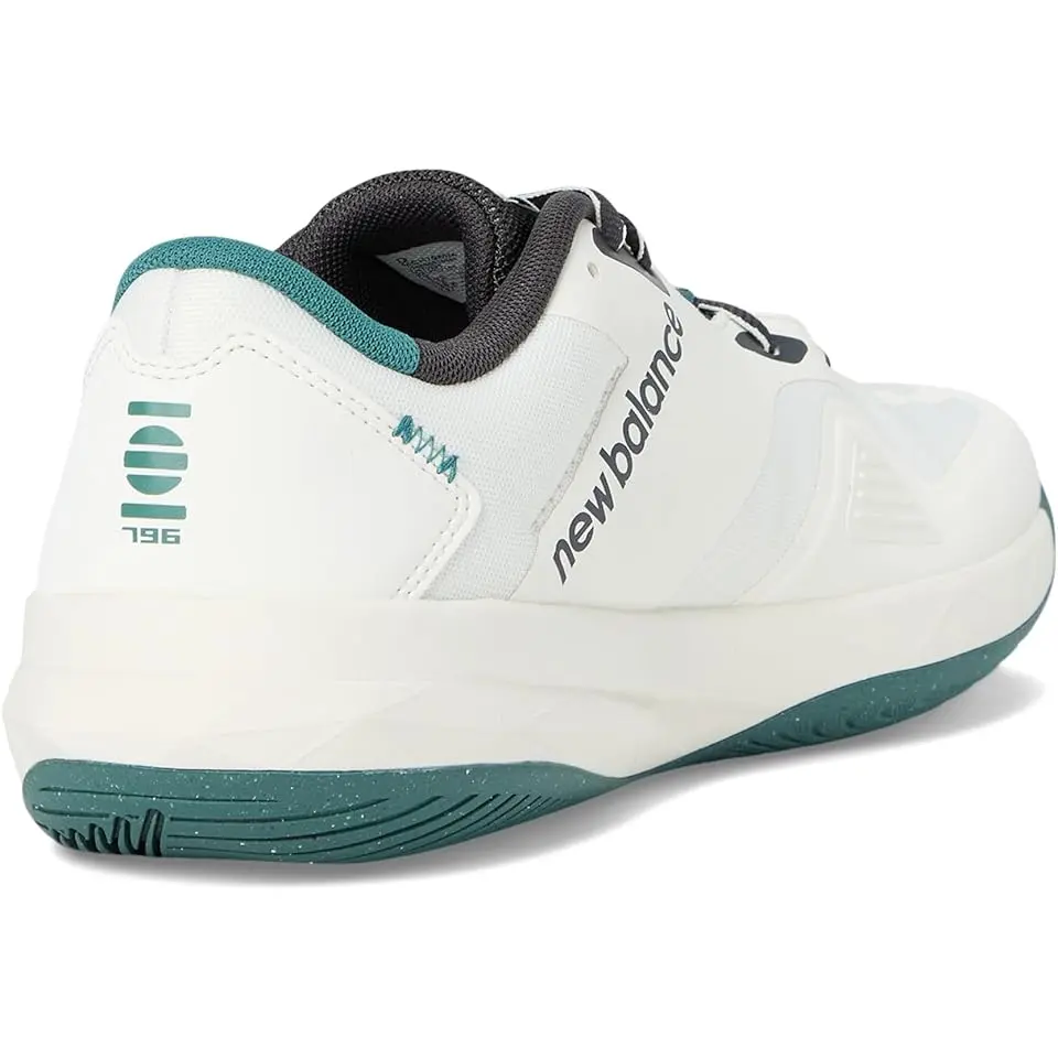 796v4 Tennis Shoes