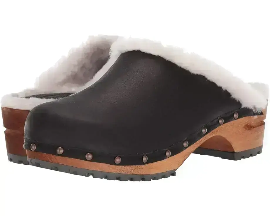 Women's Sanita Hese