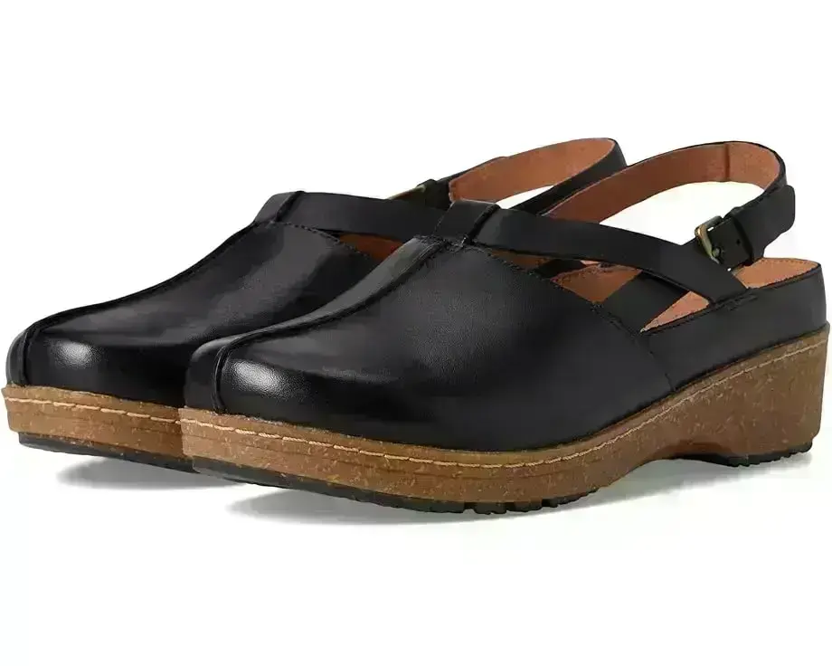 Women's SoftWalk Arica