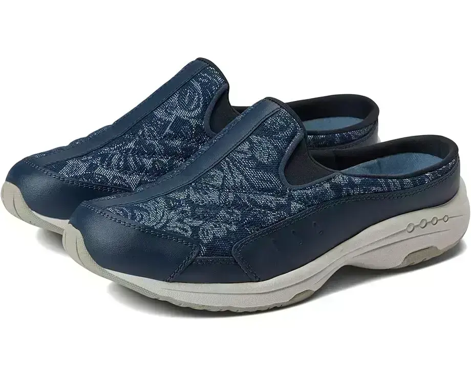 Women's Easy Spirit Traveltime 304
