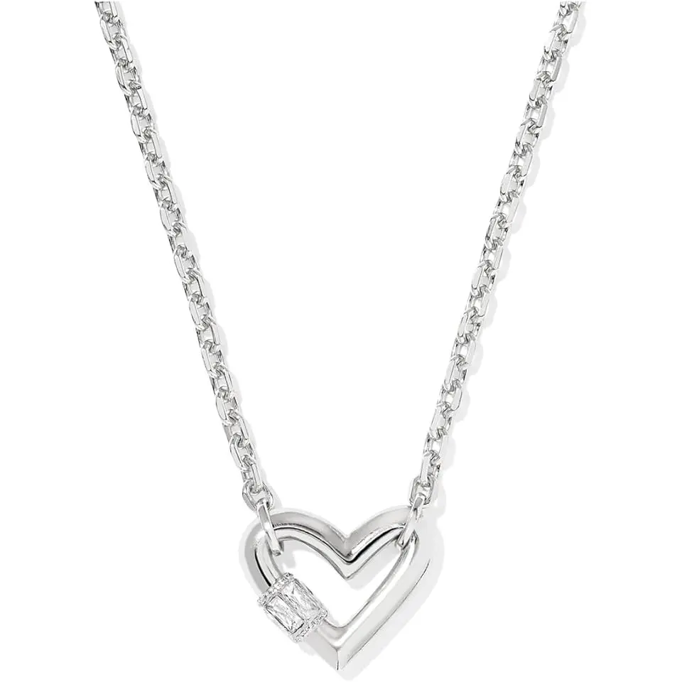 Emery Heart Short Pendant Necklace