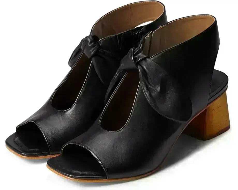 Women's Bernardo Lizzie