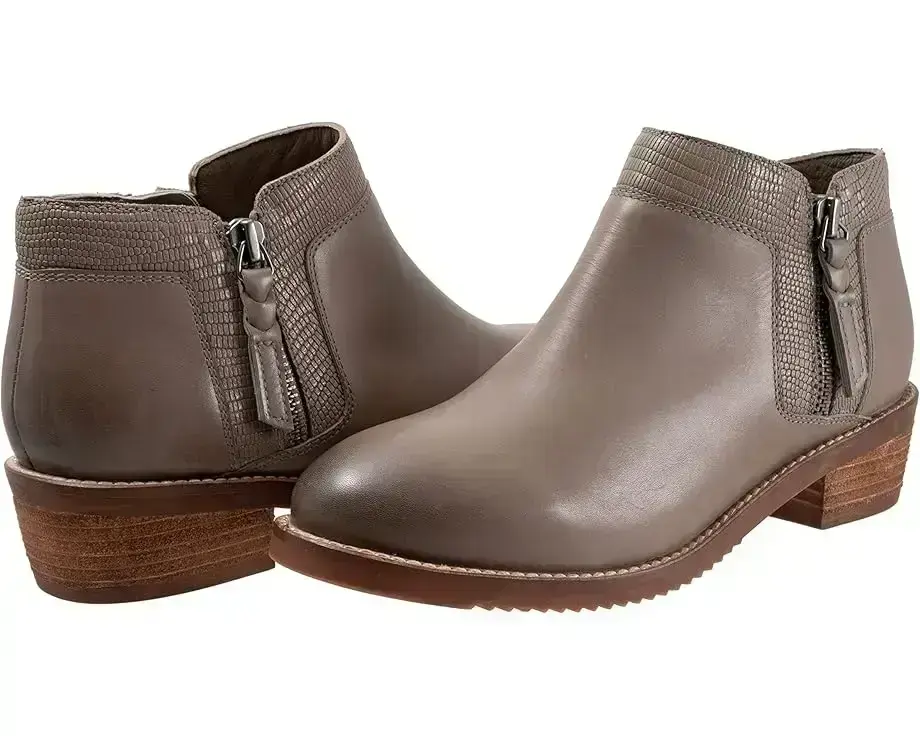 Women's SoftWalk Rubi