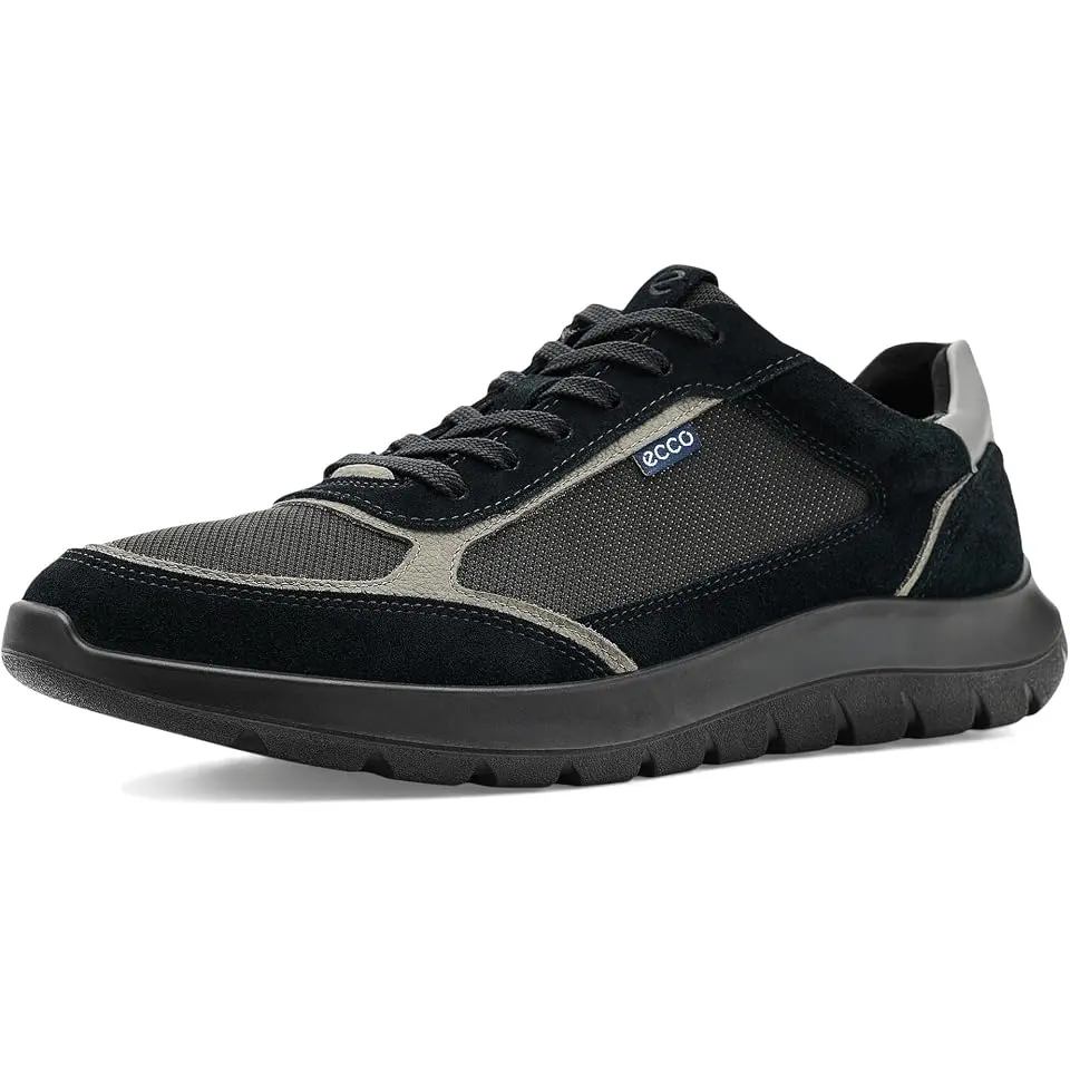 City Stride Lace-Up