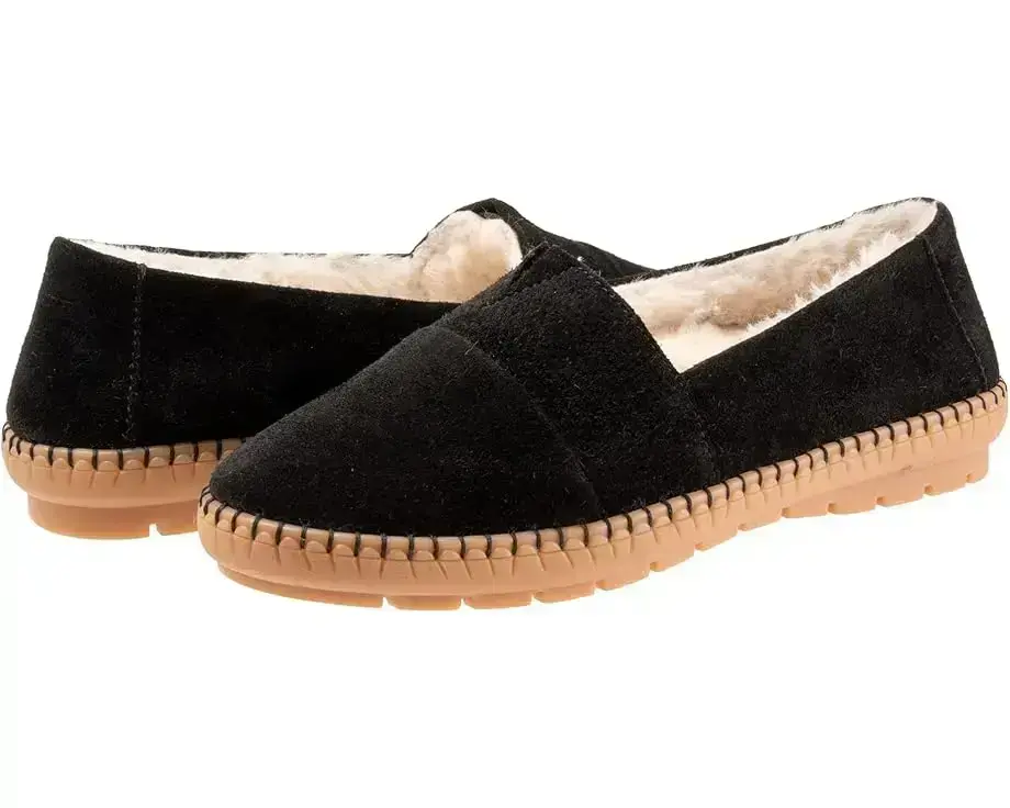 Women's Trotters Ruby Plush