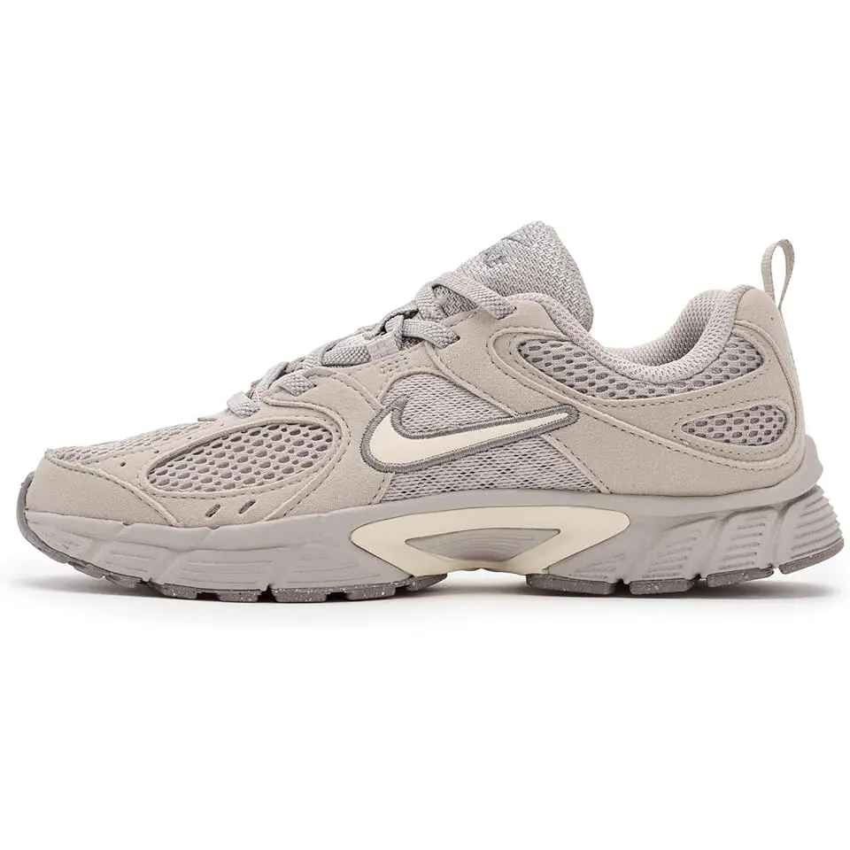 V5 Runner Suede (Little Kid)