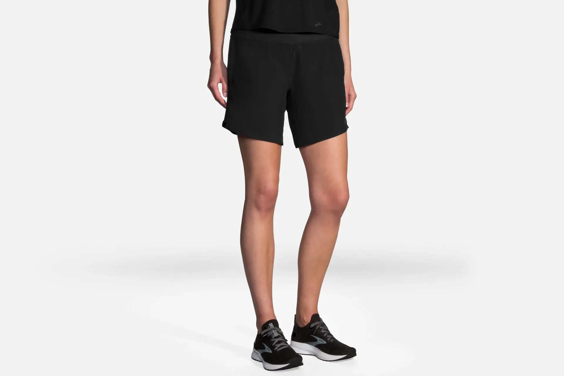 Chaser 7" Short