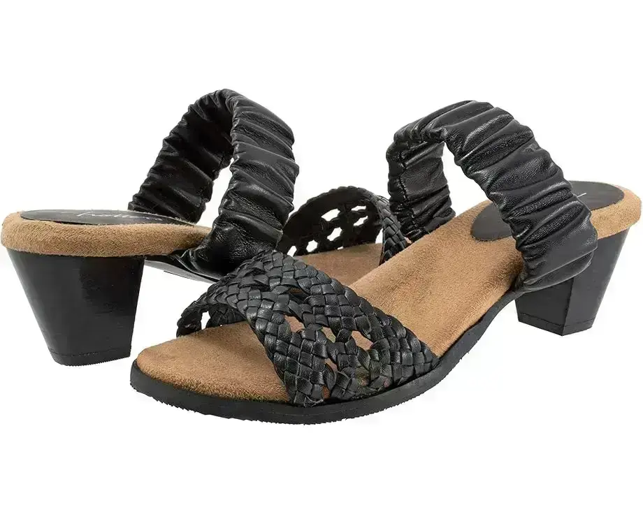 Women's Trotters Mae