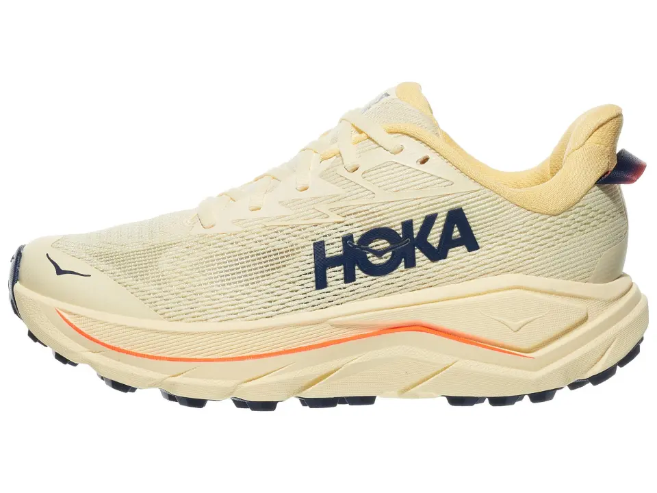 HOKA Challenger 8