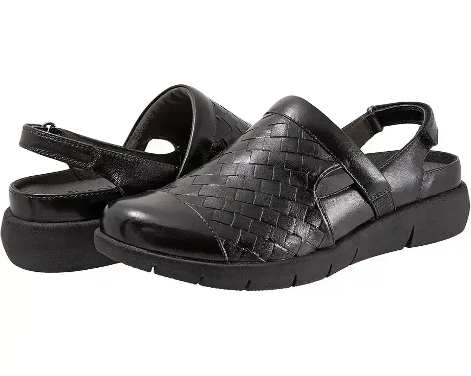 Women's SoftWalk Salina Woven II