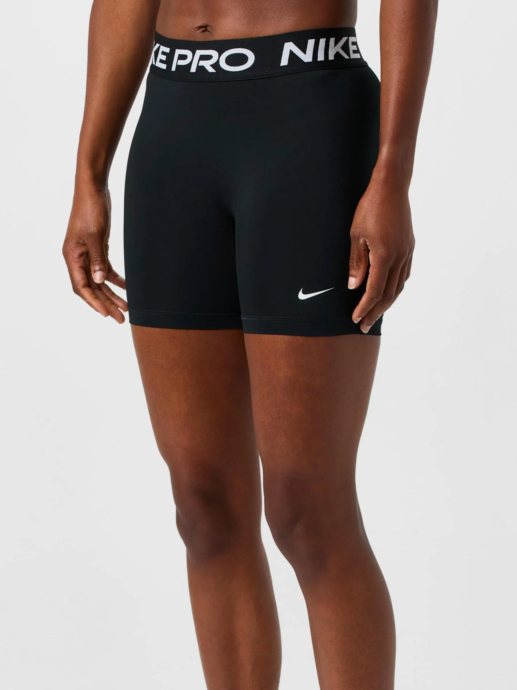 Nike Women's Dri-FIT Pro 5" USM Short