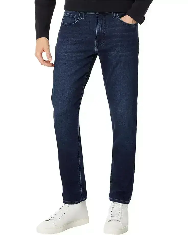 The Asher Jeans in Medium Blue