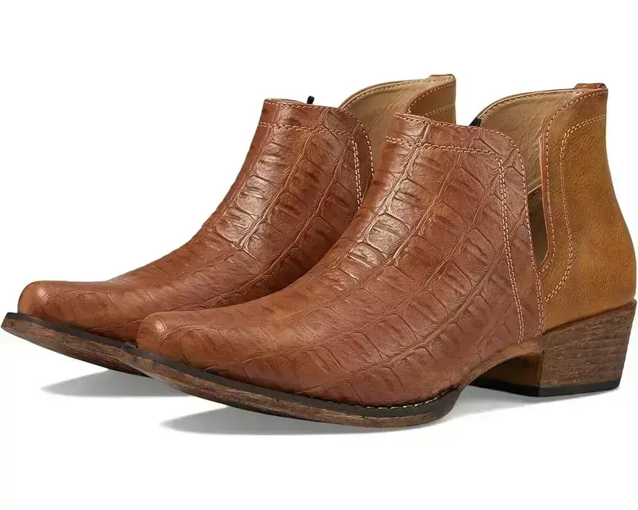 Women's Roper Ava Caiman