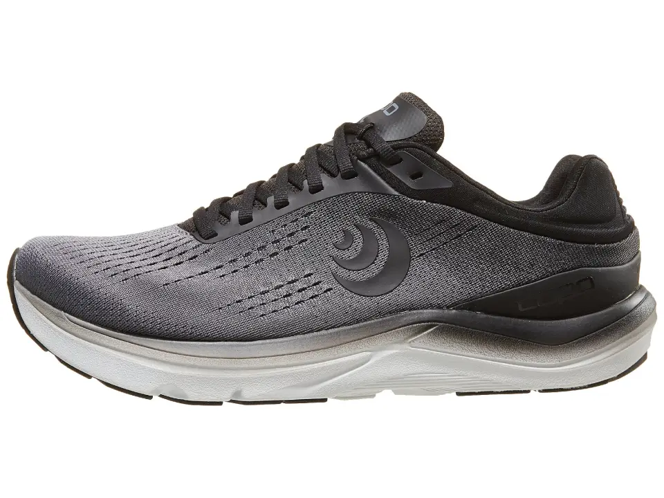 Topo Athletic Magnifly 5