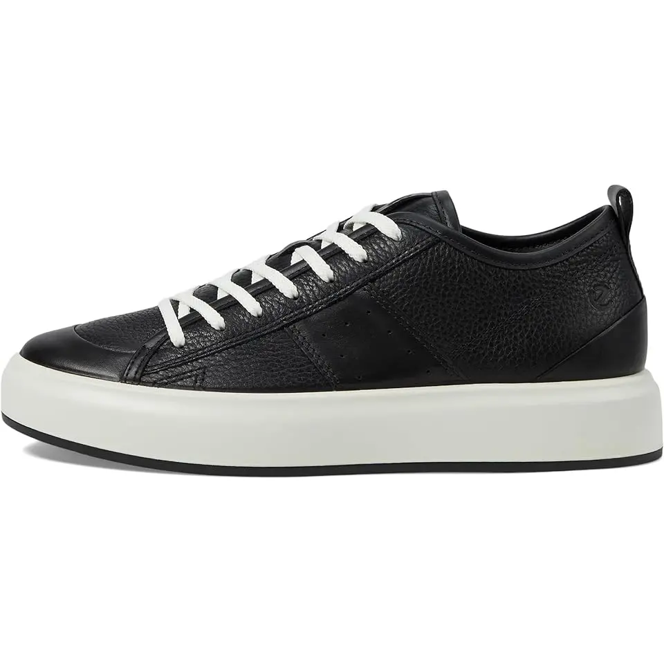 Street Ace Sneaker