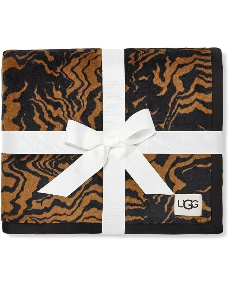 Unisex UGG Duffled Throw II