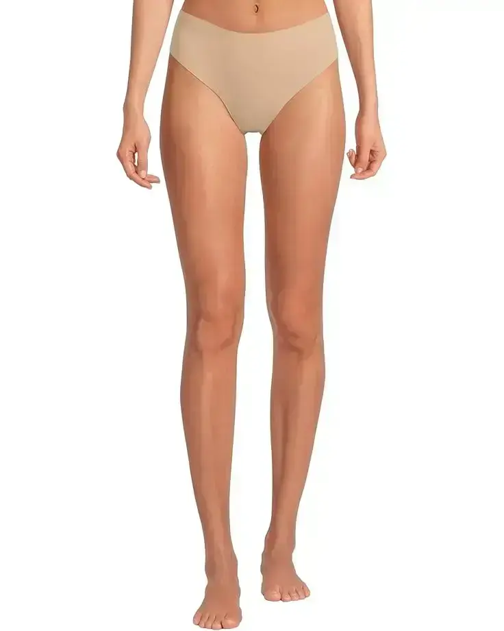 Women's Commando Classic Mid-Rise Thong CT03