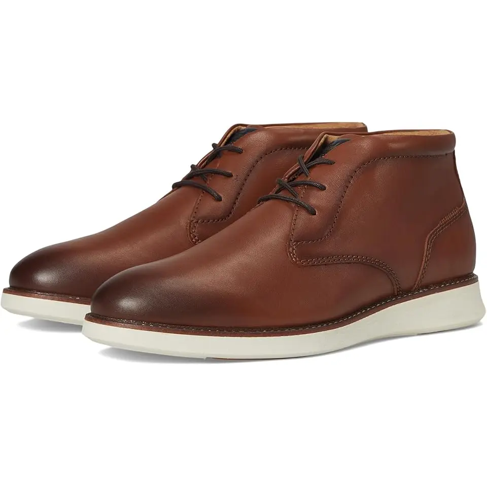 Launch Plain Toe Chukka Boots