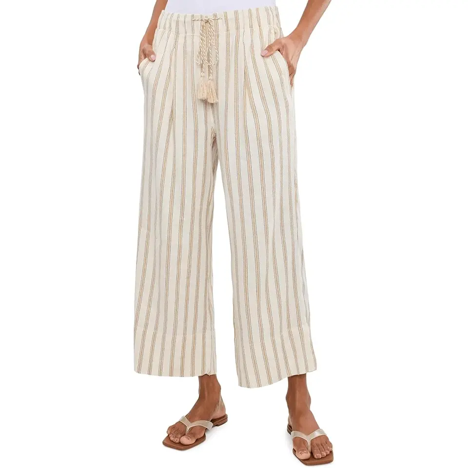 Petite Mid-Rise Pull-On Wide Leg Crop Trousers
