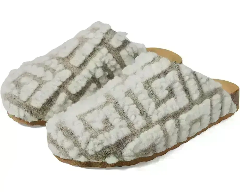 Women's Seychelles New Routine