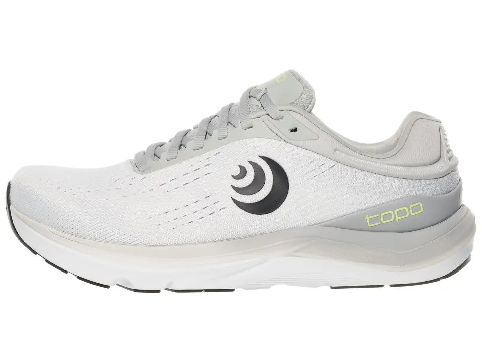 Topo Athletic Magnifly 5