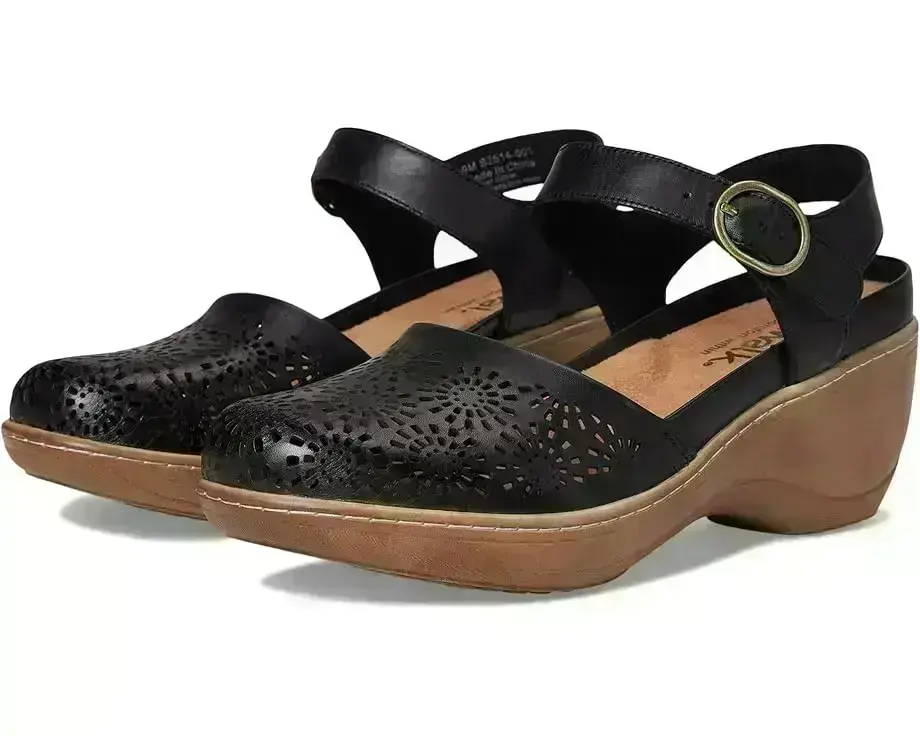 Women's SoftWalk Mabelle Perf