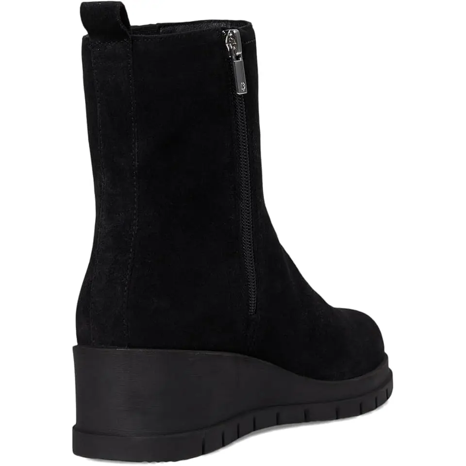 Sondruh Wedge Chelsea Boots