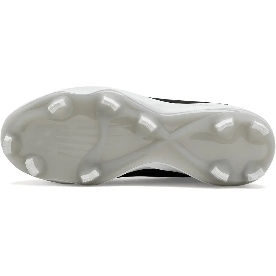 Fuse V5 Molded Softball Cleats