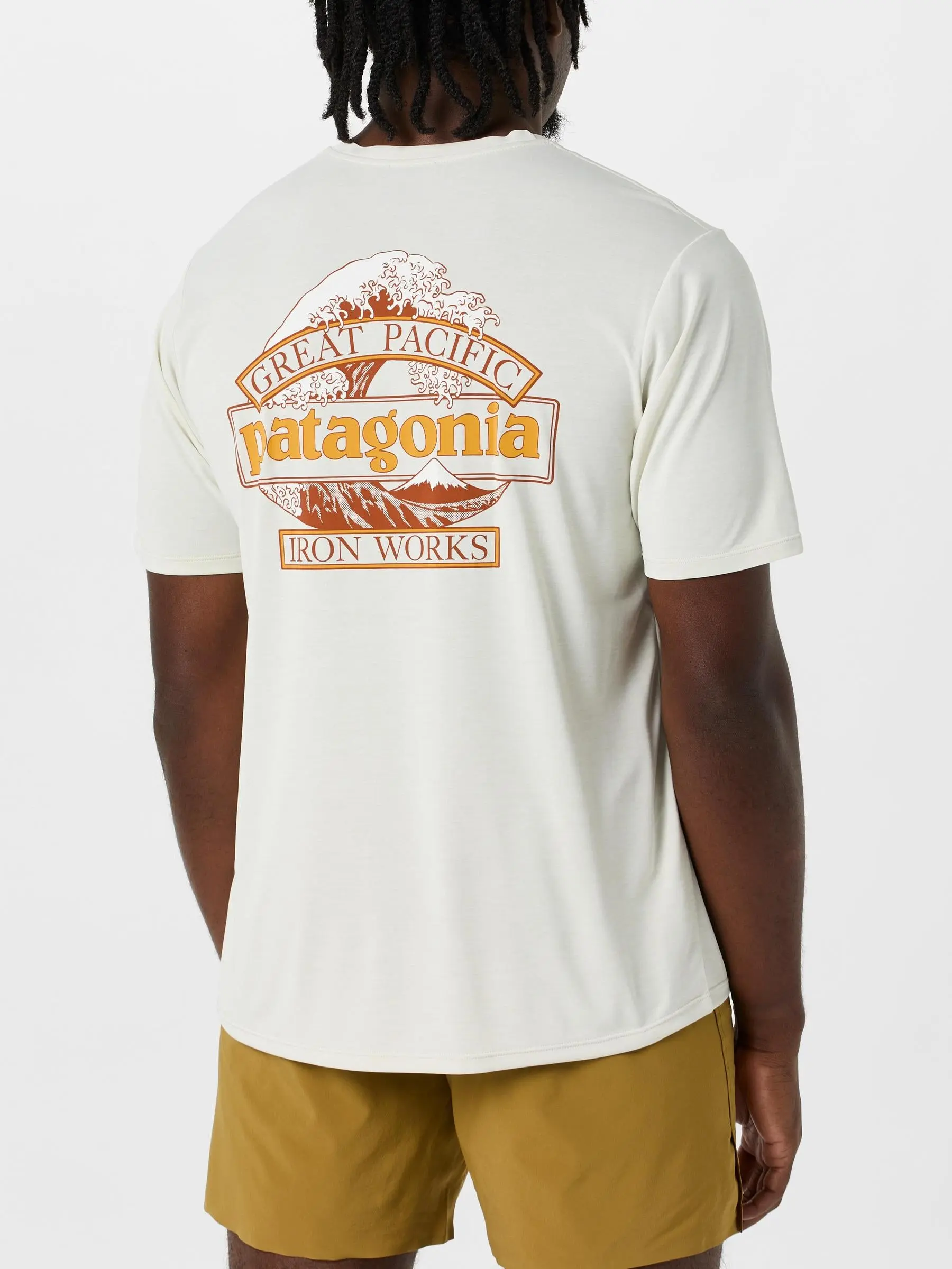 Patagonia Men's Capilene Daily Short Sleeve Great Waves