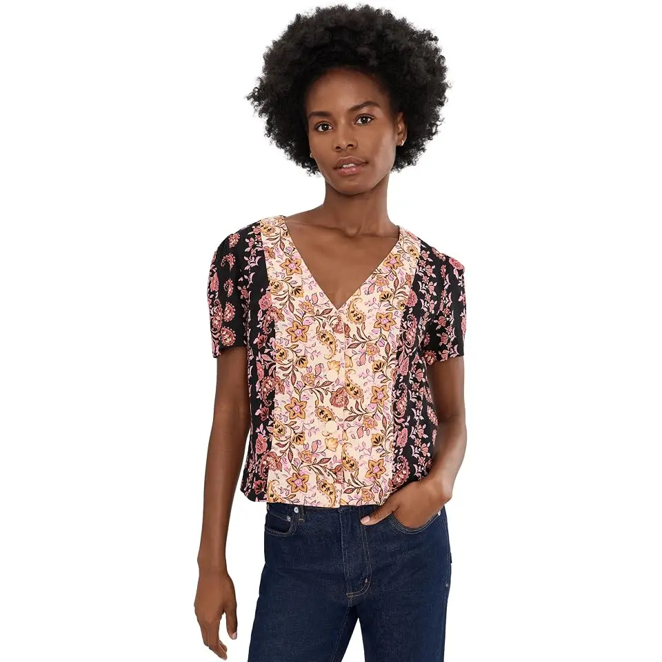Cropped Linen V-Neck Button-Down Top
