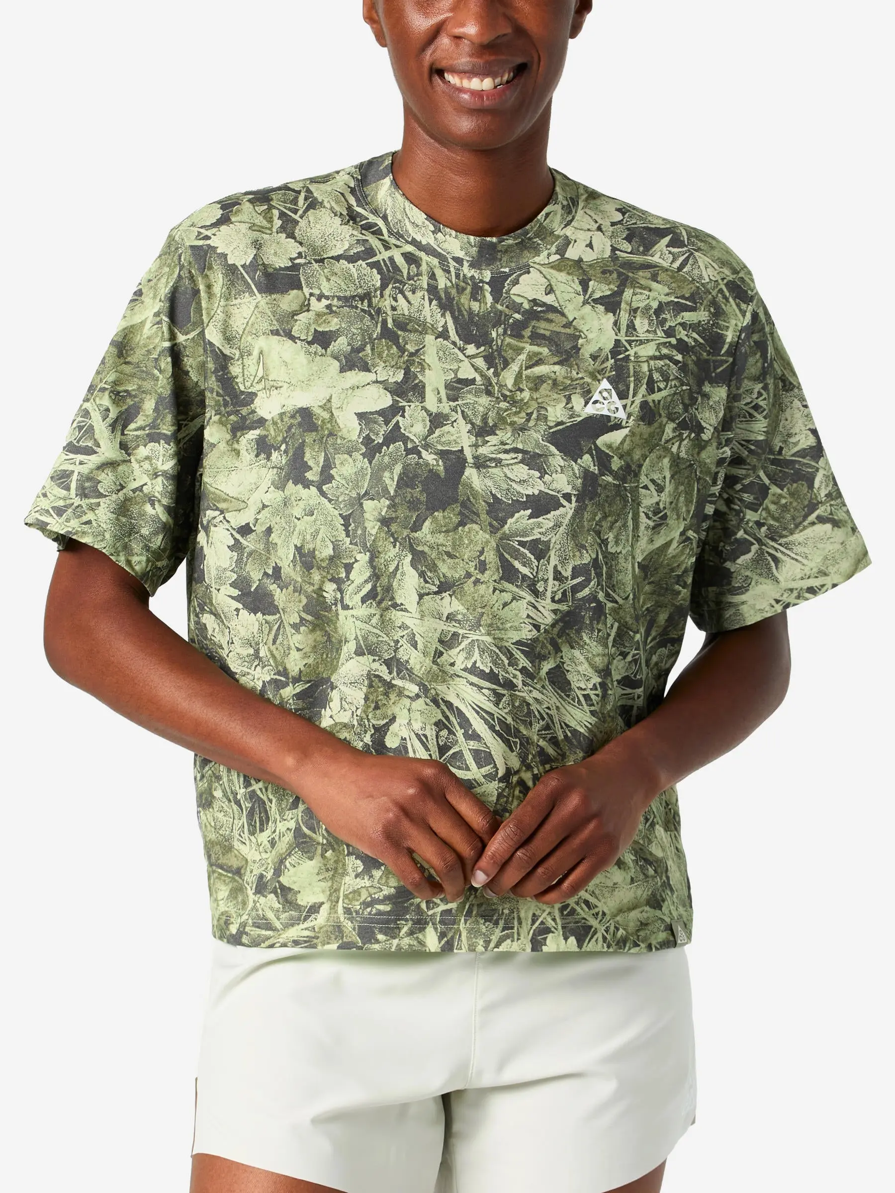 Nike Women's ACG Dri-FIT Boxy Run UTMB Short Sleeve
