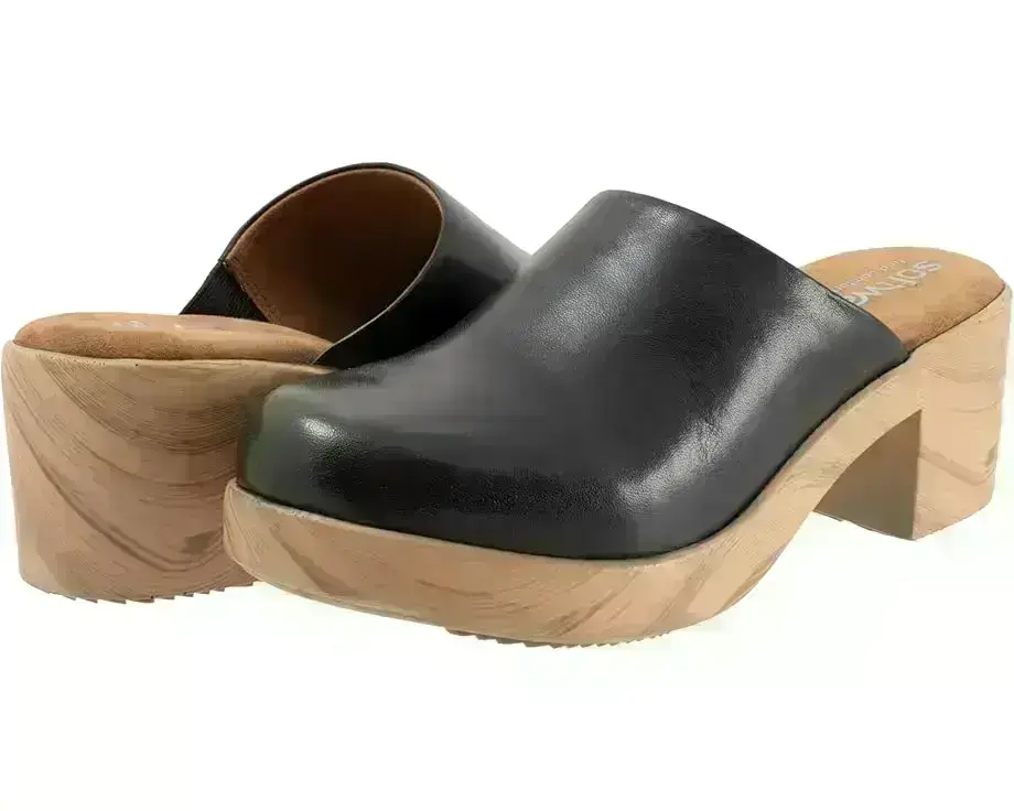 Women's SoftWalk Felida